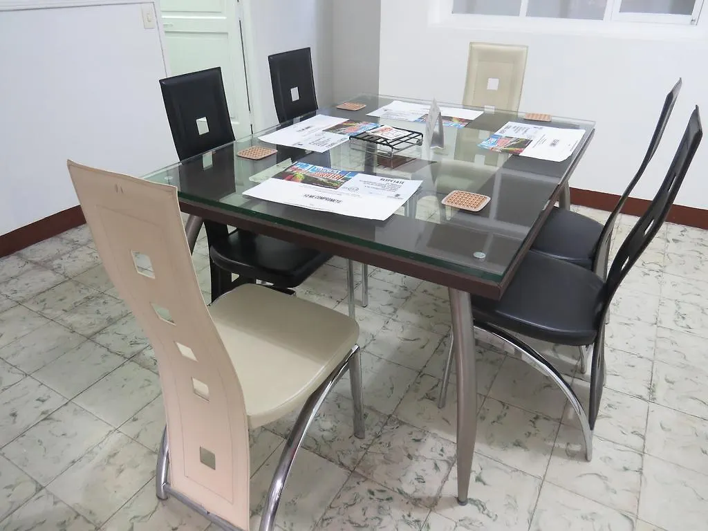 Хостел Hostal Casa Prado Медельин