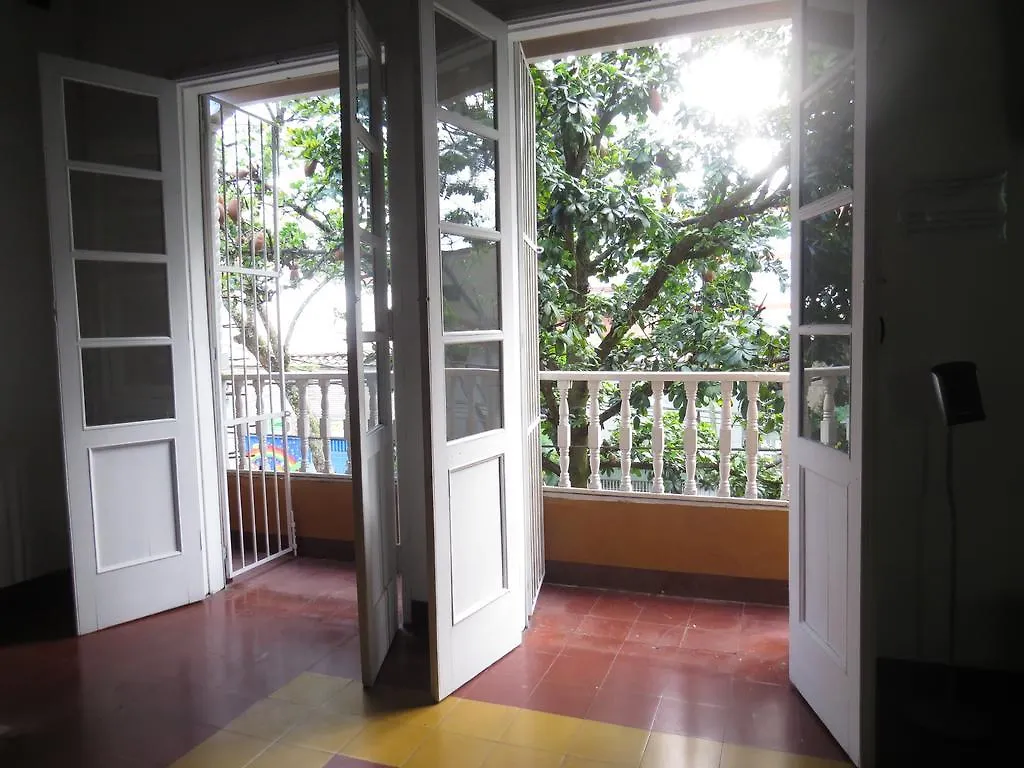 Хостел Hostal Casa Prado Медельин Колумбия