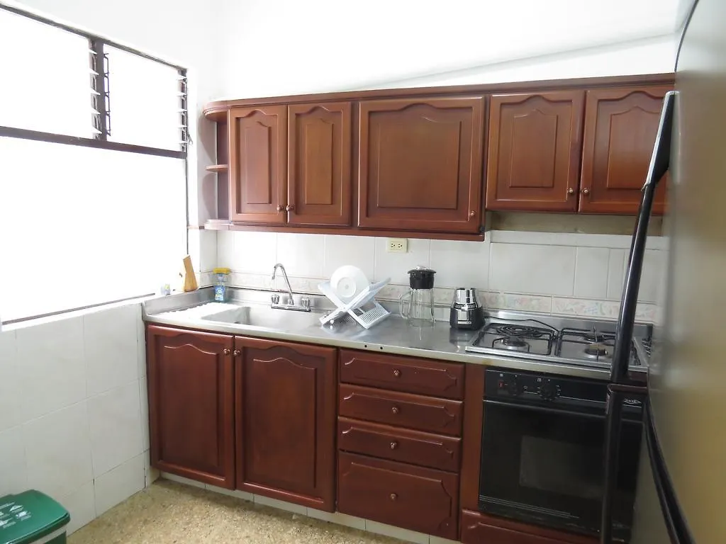Hostal Casa Prado Медельин Хостел